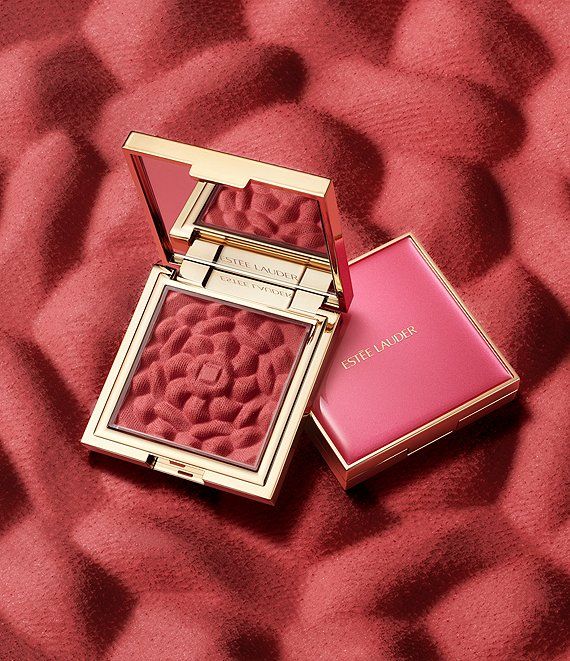 Estée Lauder Advanced Night Repair dropper on amber serum pool