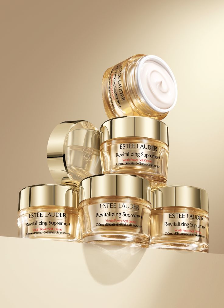 Estée Lauder Revitalizing Supreme jars stacked