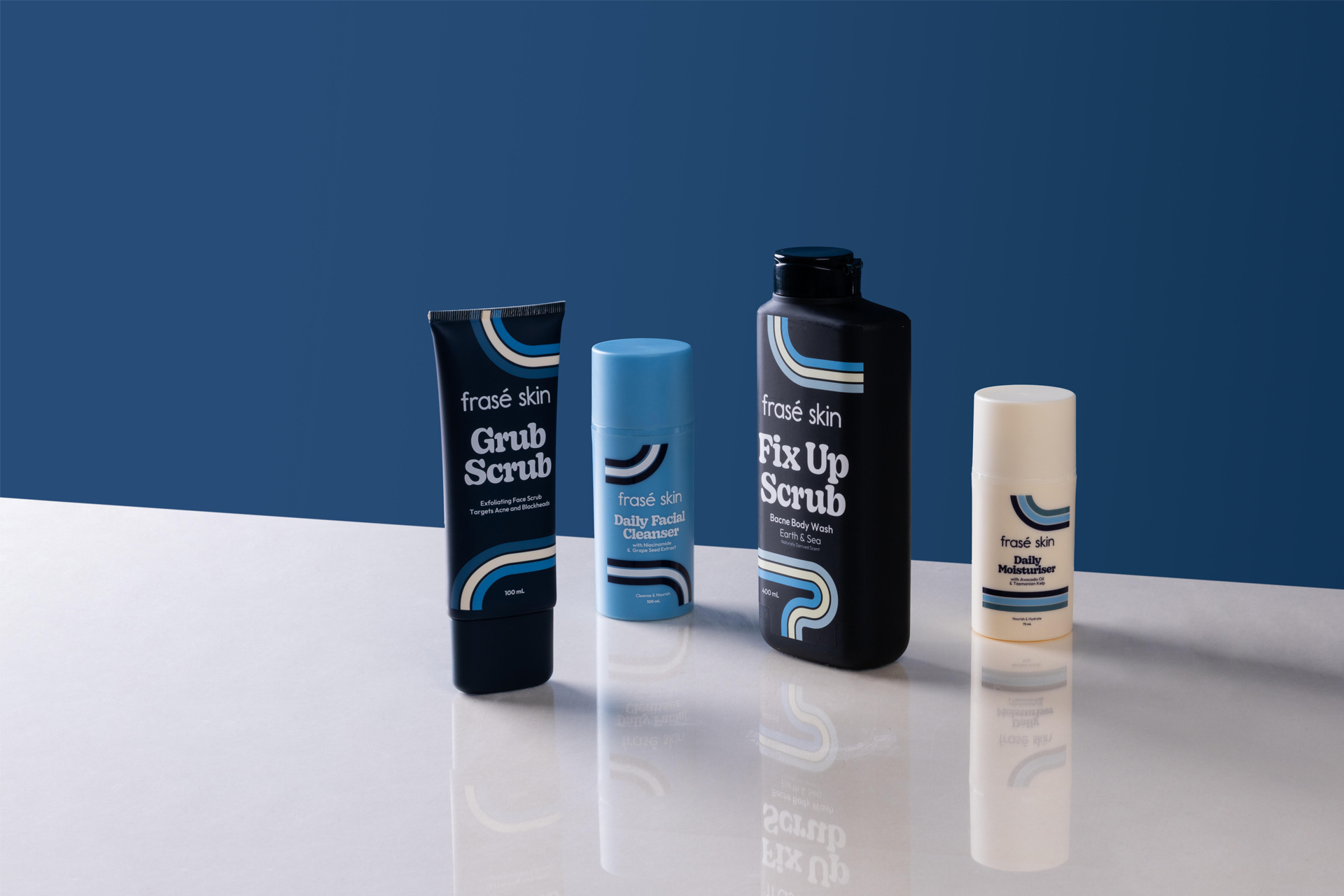 Frasé Skin Daily Moisturiser flatlay with the men's kit
